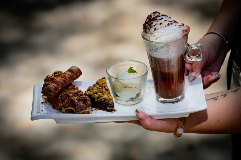 Psychological Factors and Overeating: New Insights from 2024–2025 Research